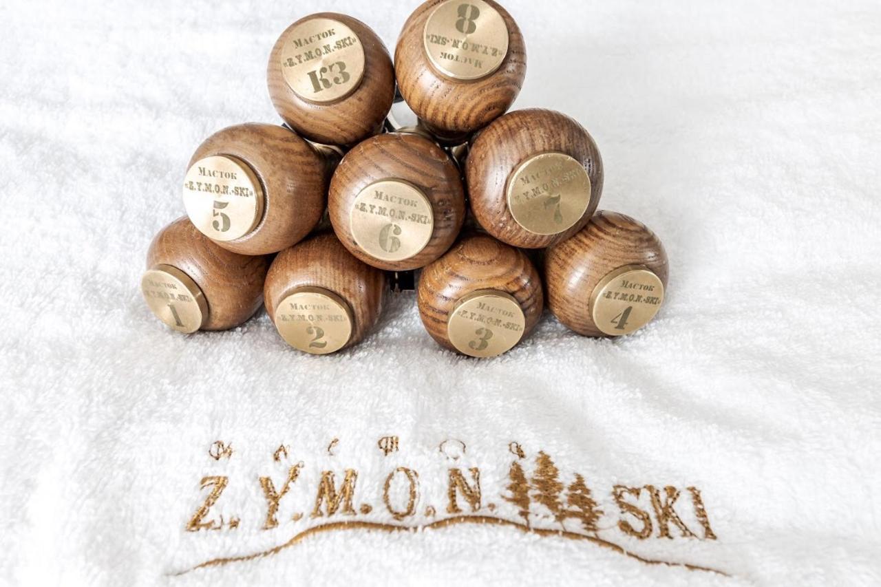 Маєток "Zymon & Ski" บูโคเวล ภายนอก รูปภาพ